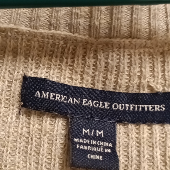 FINAL PRICE AMERICAN EAGLE OUTFITTERS tan l/s pullover sweater Size Med - Picture 1 of 3